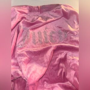 super soft juicy couture robe! Lots of bling on front and back nwt l/xl